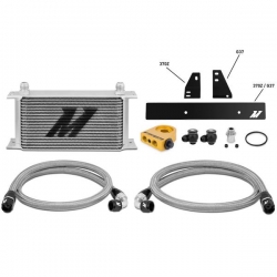 Olejový chladič Mishimoto na Nissan 370Z (09-) Z34 / Infiniti G37 Coupe V36 VQ37VHR (08-) - s termostatem