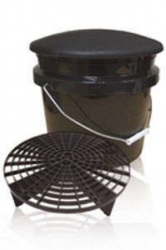 Meguiars Grit Guard with Bucket - kbelík s ochrannou vložkou a poklopem
