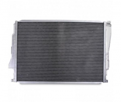 Hlinikový závodní chladič Jap Parts BMW E46 316i-330i CI/XI/TI + 1.8/2.0/3.0D + M3 (98-06) - hadice