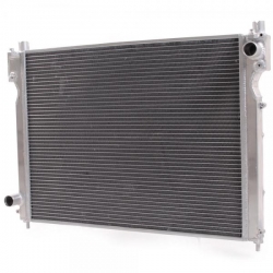 Hlinikový závodní chladič Jap Parts Land Rover Freelander 1.8/2.5 benzín + 2.0 TD4 turbo diesel (00-06)