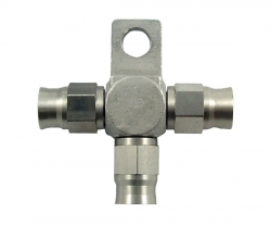 Téčko s výstupy 3x PTFE hadice D-03 (AN3) - nerezové (s držákem)