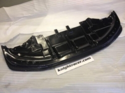 Karbonové lízátko pod přední nárazník se spodním krytem Knight Racer Nissan GT-R R35 (08-11)
