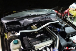 Rozpěrná tyč Ultra Racing Volvo 850 turbo OBD 2 poj. skříň - přední horní