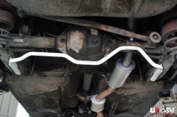 Zadní stabilizátor Ultra Racing na Volvo 240 - 20mm