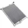 Hlinikový závodní chladič Jap Parts BMW E90 / E91 / E92 / E93 3-Series 316i-335i automat (04-13)