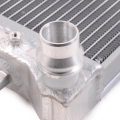 Hlinikový závodní chladič Jap Parts Seat Cordoba / Ibiza 1.2/1.4/1.6/2.0 + 1.9SDI/1.4/1.9TDI (01-09)