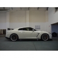 Karbonové mezikusy pro zvýšení základny zadního spoileru Knight Racer Nissan GT-R R35