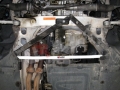 Rozpěrná tyč Ultra Racing BMW E90 / E92 320/325i (06-) - přední spodní